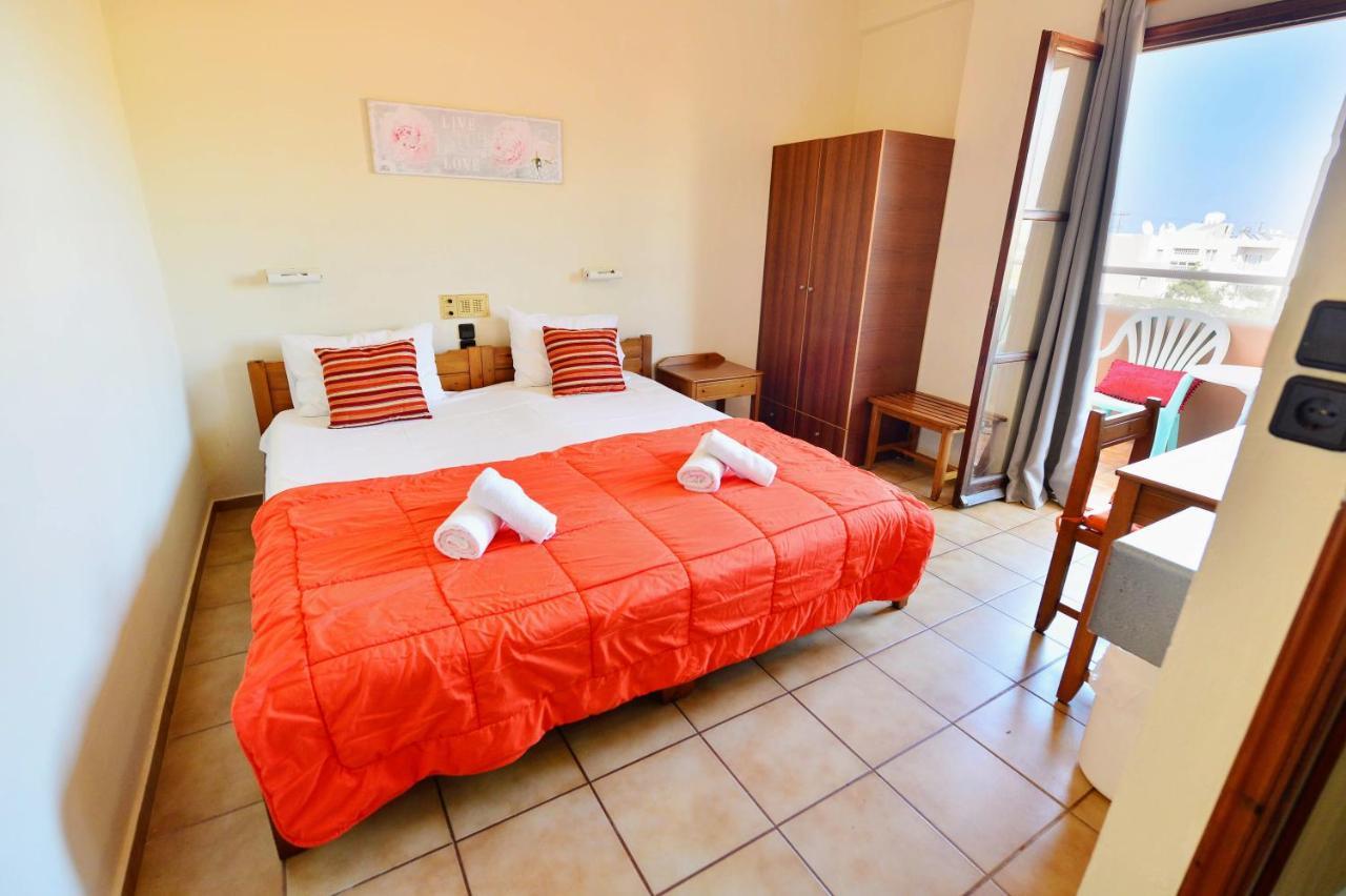 Vergas Hotel Malia Buitenkant foto