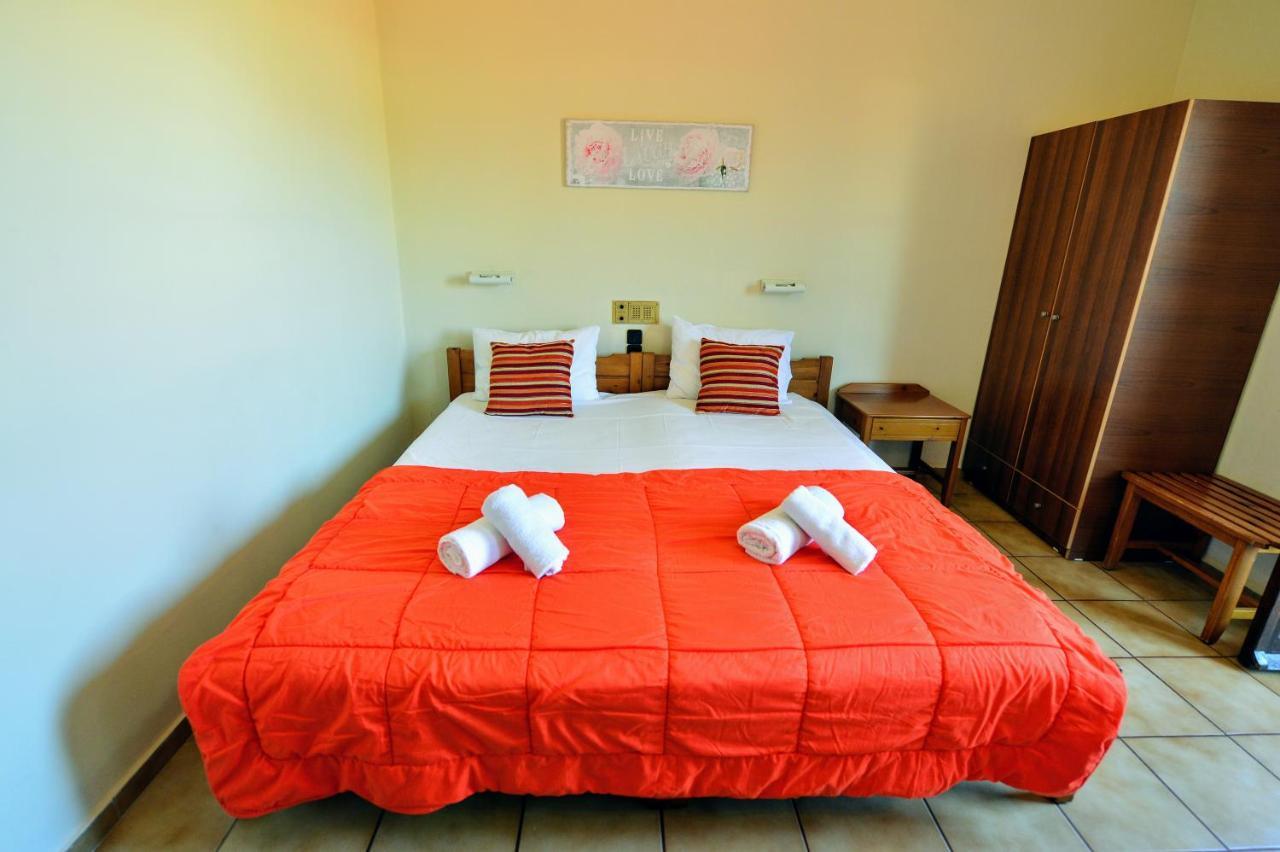 Vergas Hotel Malia Buitenkant foto